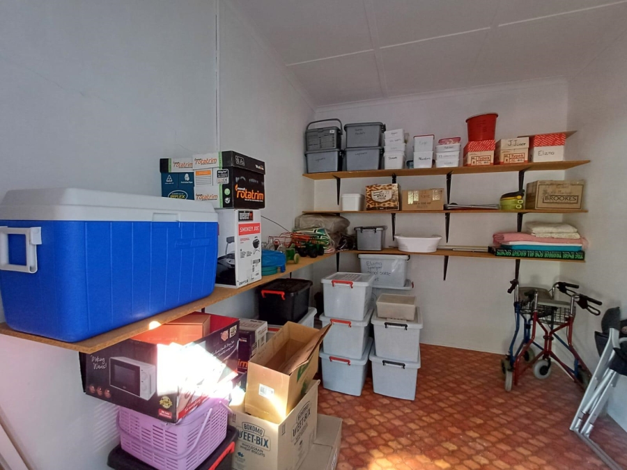 4 Bedroom Property for Sale in Porterville Western Cape